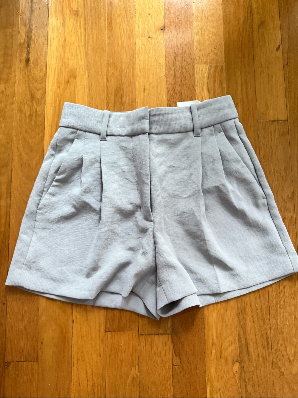 Aritzia Effortless Short Crepette